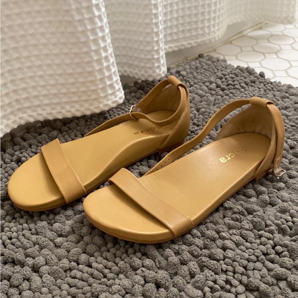 Secra Poppy Sandals Sz. 9 EUC - Picture 2 of 6
